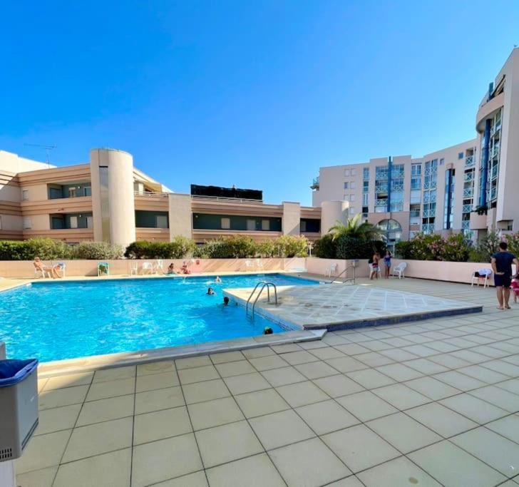 Joli Appartement Avec Piscine Sète Exteriér fotografie
